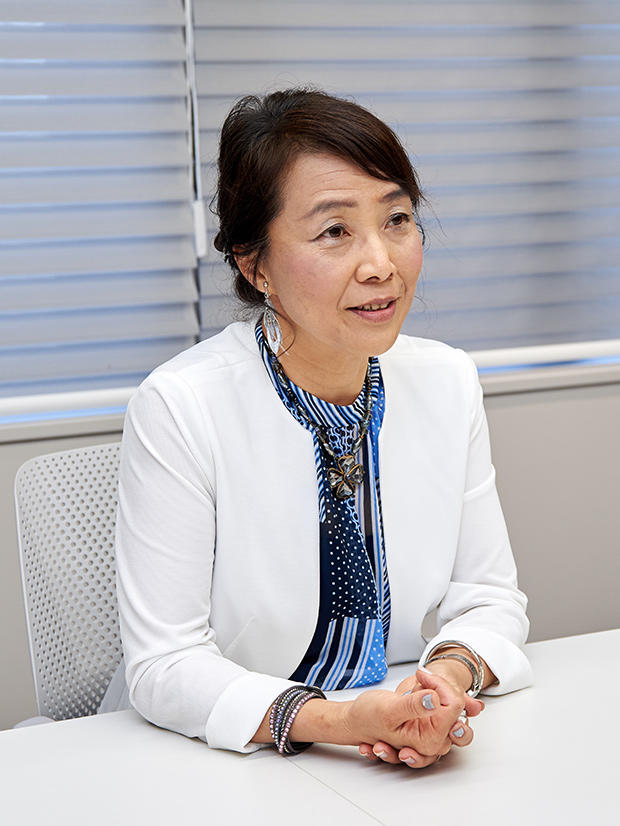 安藤 眞代
