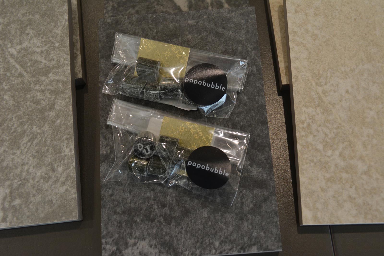 DTLマークがデザインされています。