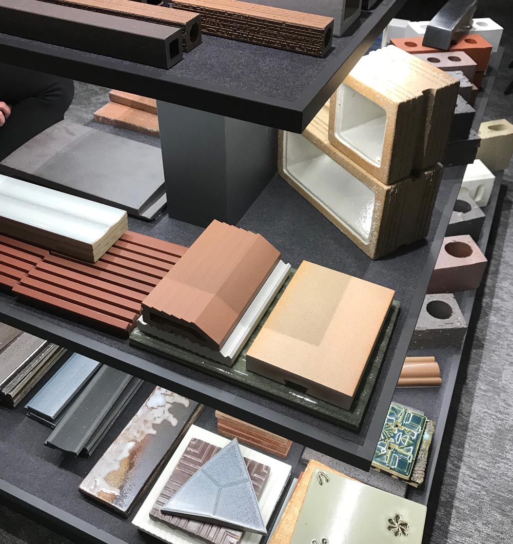 INAXタイルコンサルティングルーム大阪に展示されているタイル