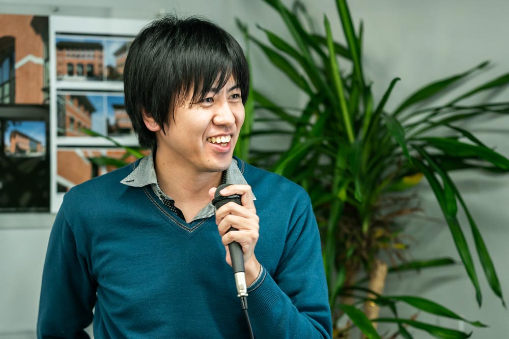 京 智健氏